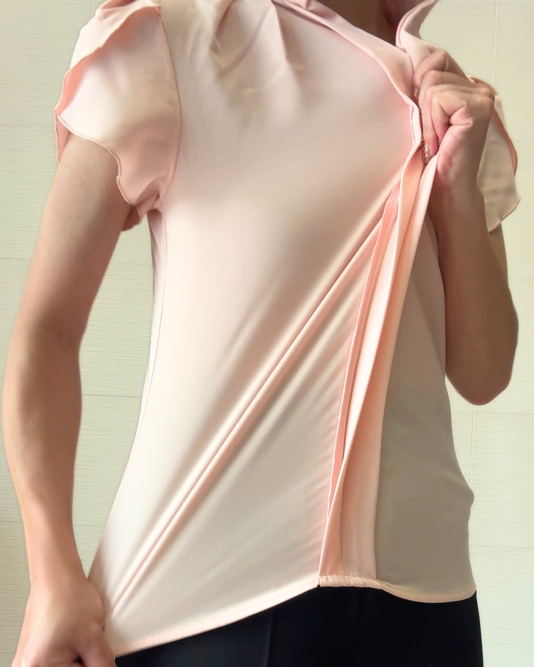 とろみストレッチ半袖ブラウス